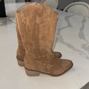 Adorable girls suede cowboy boots 12